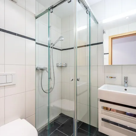Appartement Apartment Taviarna 3-6 By Interhome Laax