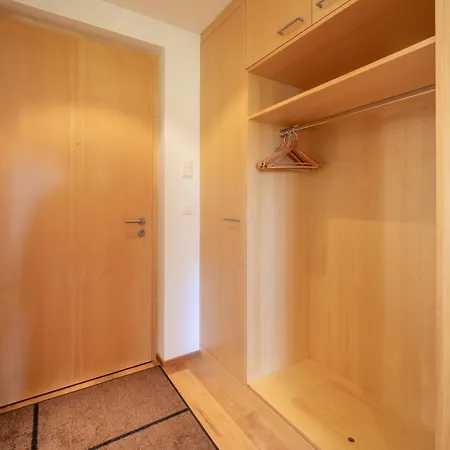 Appartement Apartment Taviarna 3-6 By Interhome